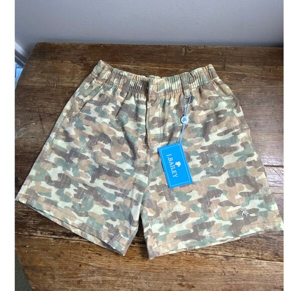 J. Bailey Dock Performance Shorts NWT Size large‎ - Picture 1 of 4